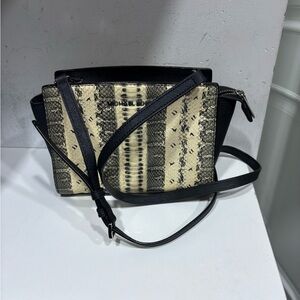 Snakeskin Patterned Crossbody Bag